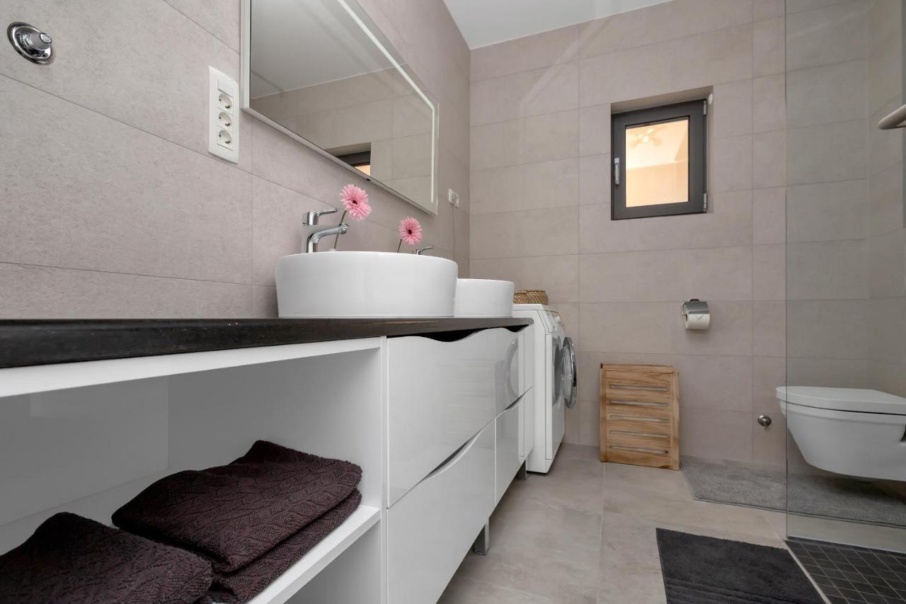 Luxury Apartment Macola Free Beach Parking Makarská Exteriér fotografie